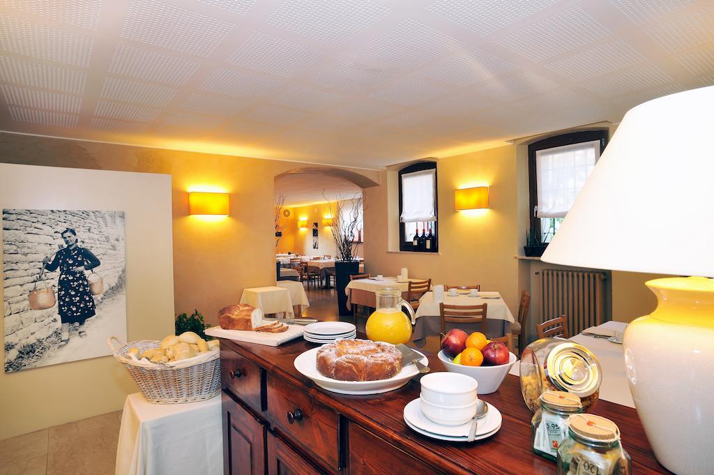 Dolcè Albergo Croce D'Oro المظهر الخارجي الصورة